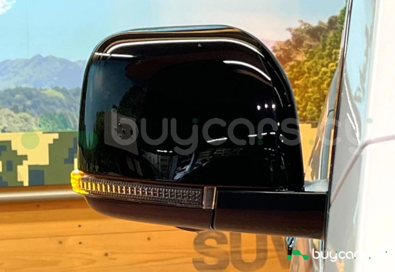 Mitsubishi Delica d:5 White