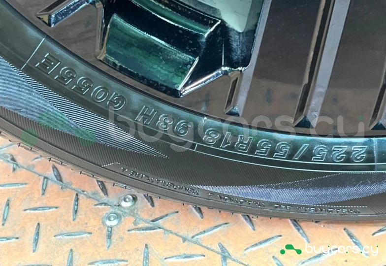 Mitsubishi Delica d:5 White