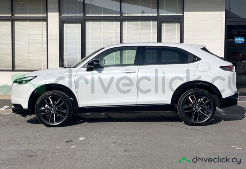 Honda Vezel White