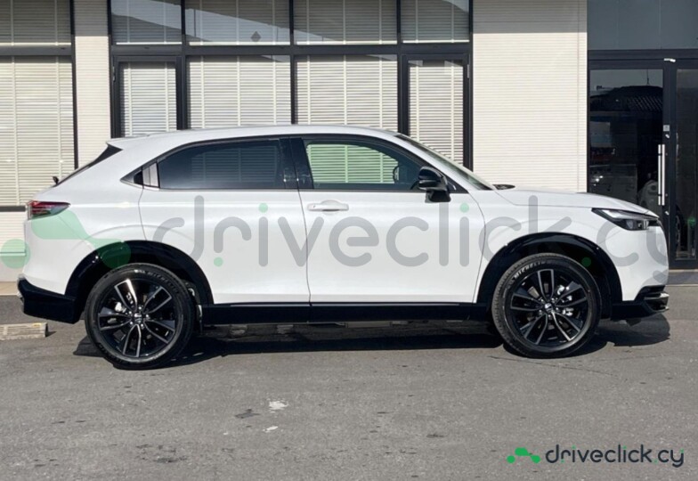 Honda Vezel White