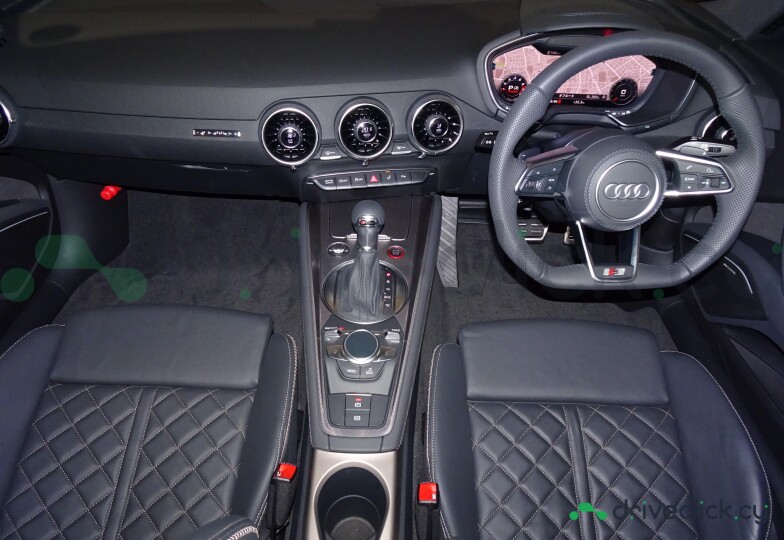 Audi TTS Черный