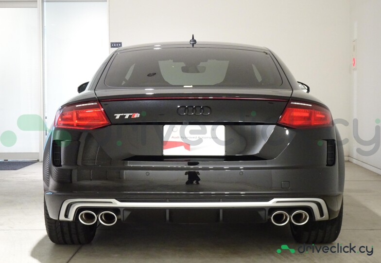 Audi TTS Черный