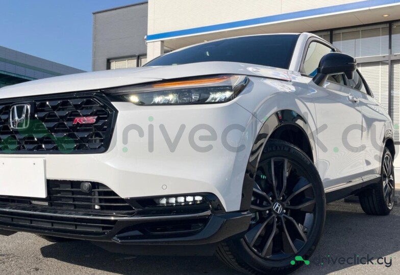 Honda Vezel White