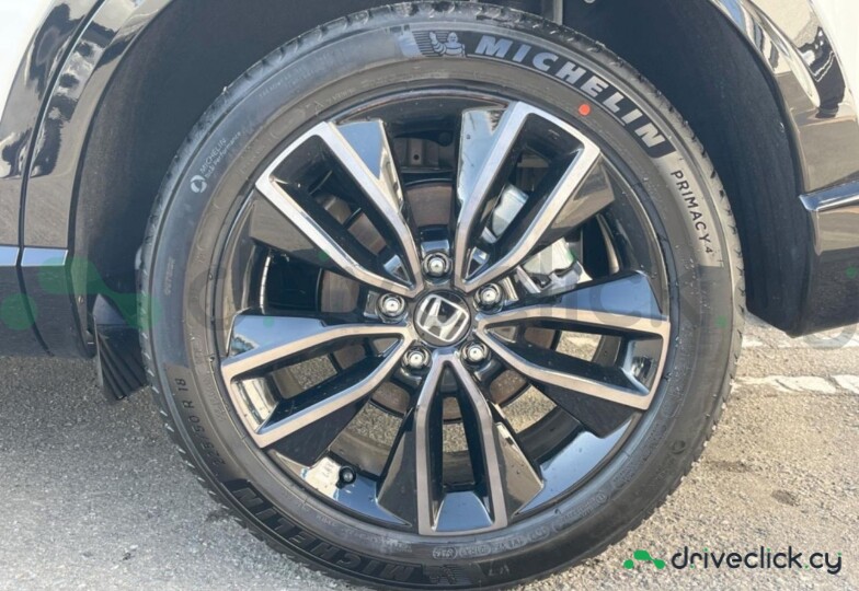 Honda Vezel White
