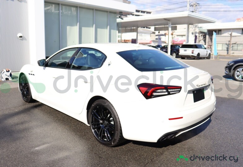 Maserati Ghibli White