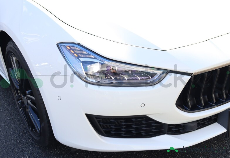 Maserati Ghibli White
