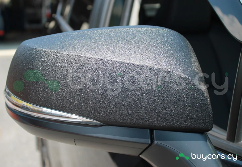 Toyota RAV4 Черный