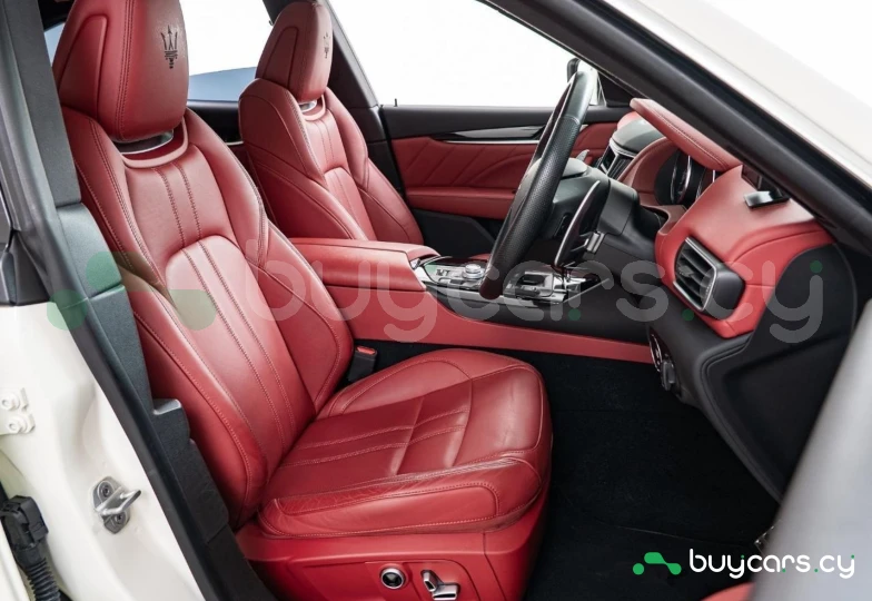 Maserati Levante White