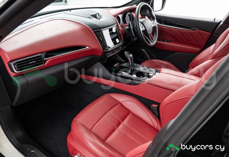 Maserati Levante White