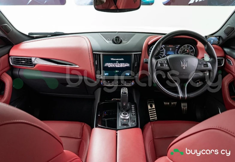 Maserati Levante White