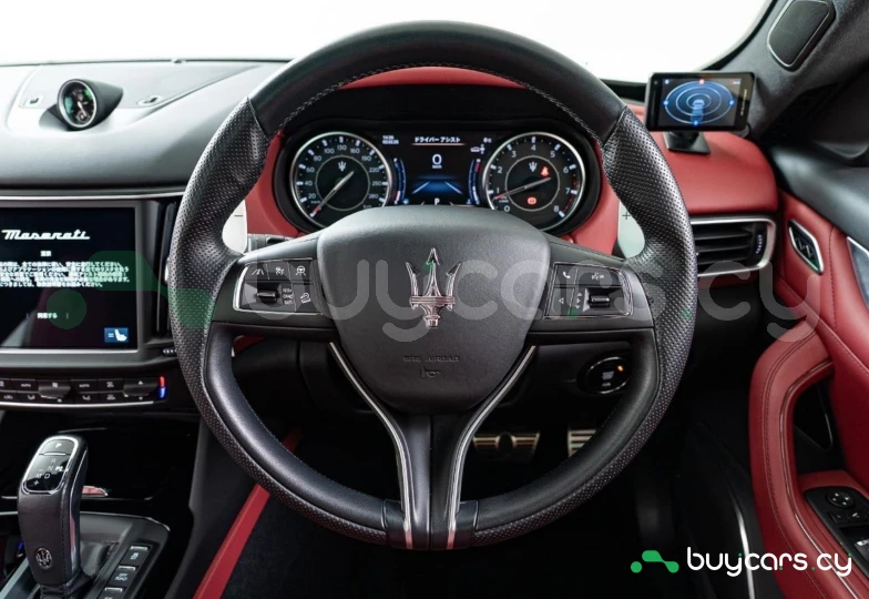 Maserati Levante White