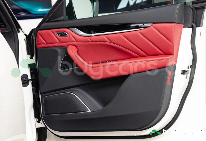 Maserati Levante White