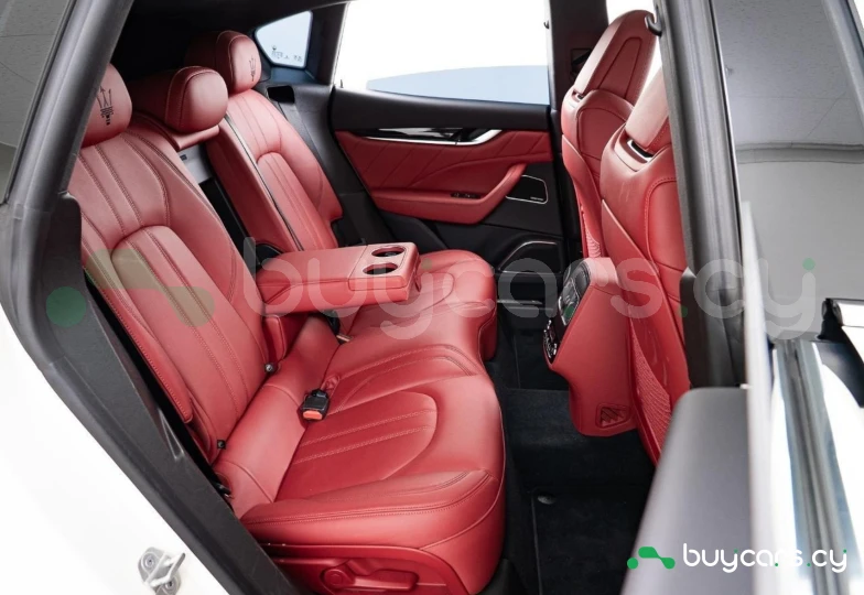 Maserati Levante White