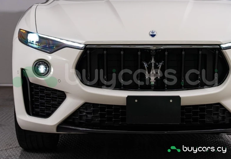 Maserati Levante White