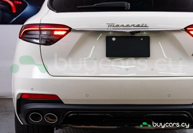 Maserati Levante White