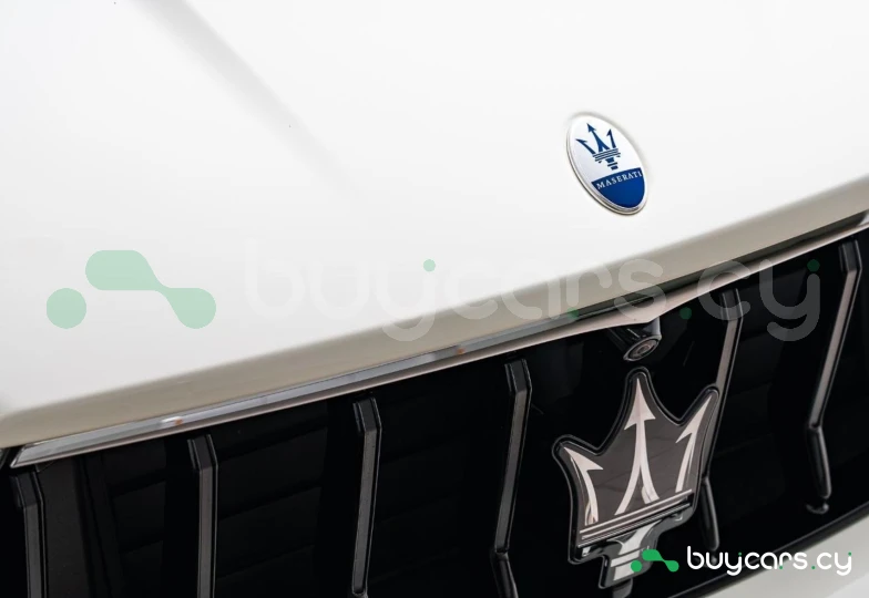 Maserati Levante White