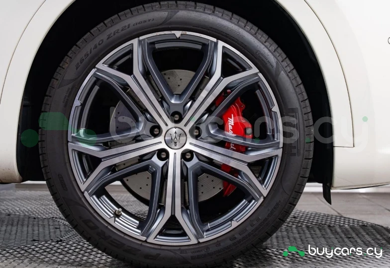 Maserati Levante White