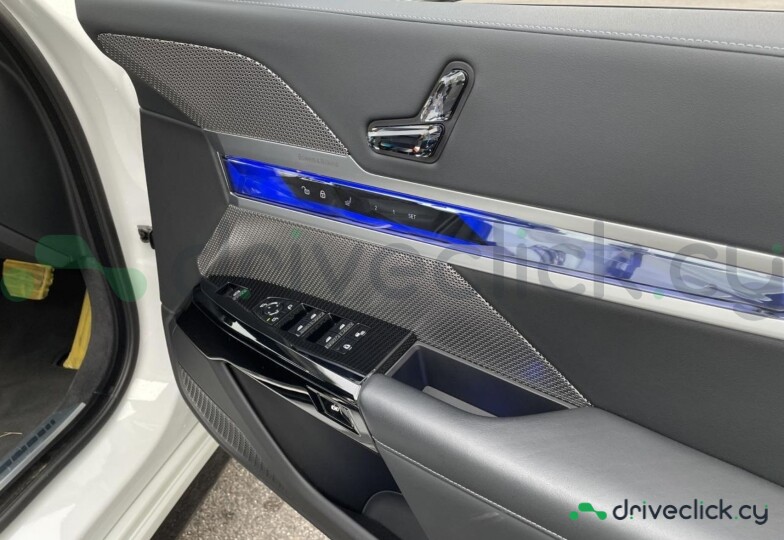 BMW 7 series Grey