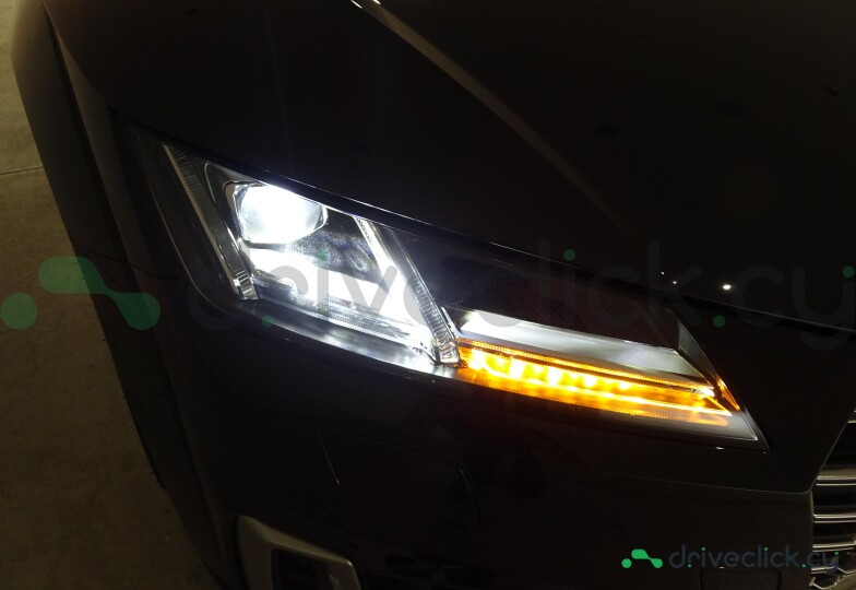 Audi TTS Черный