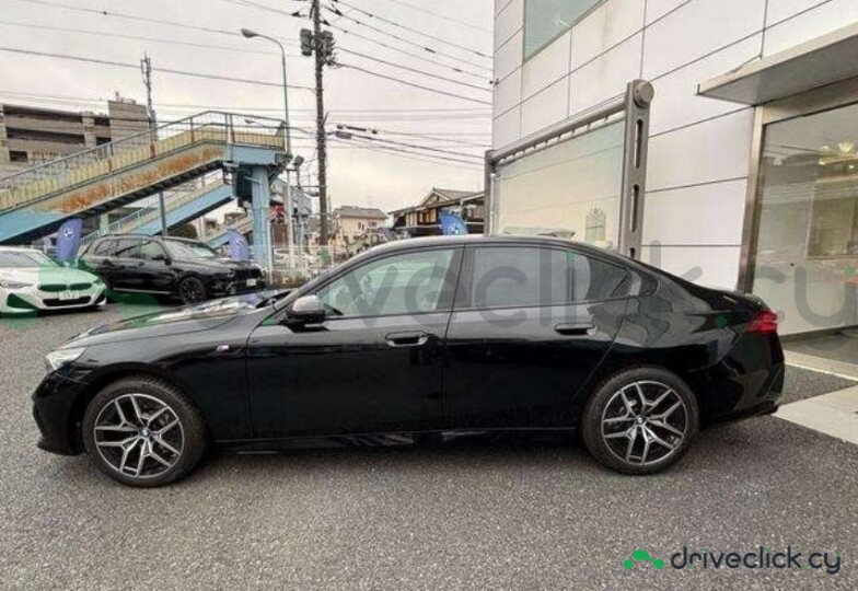 BMW 5 series Black