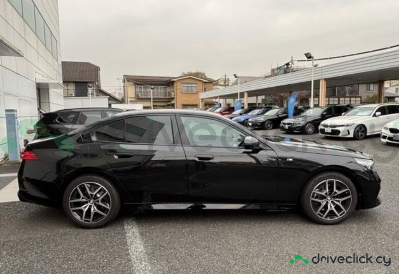 BMW 5 series Black
