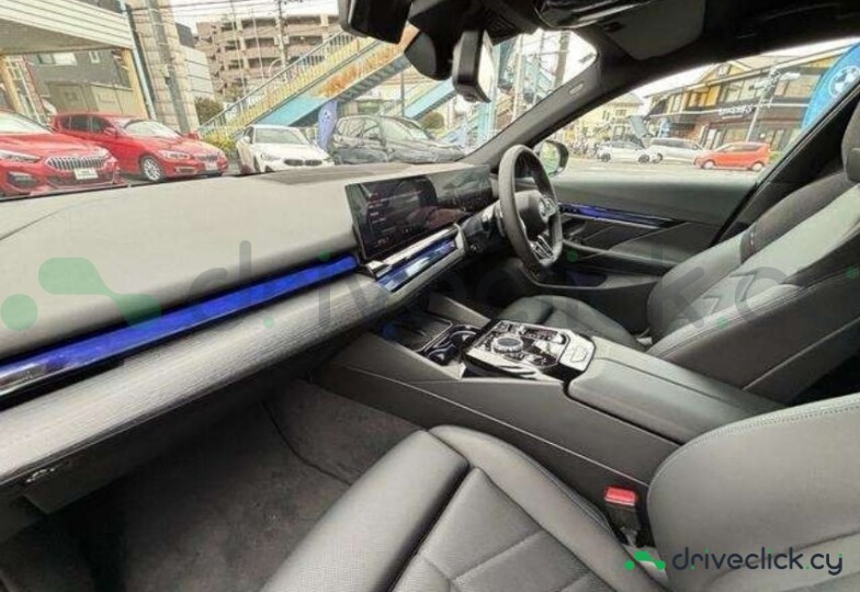 BMW 5 series Black