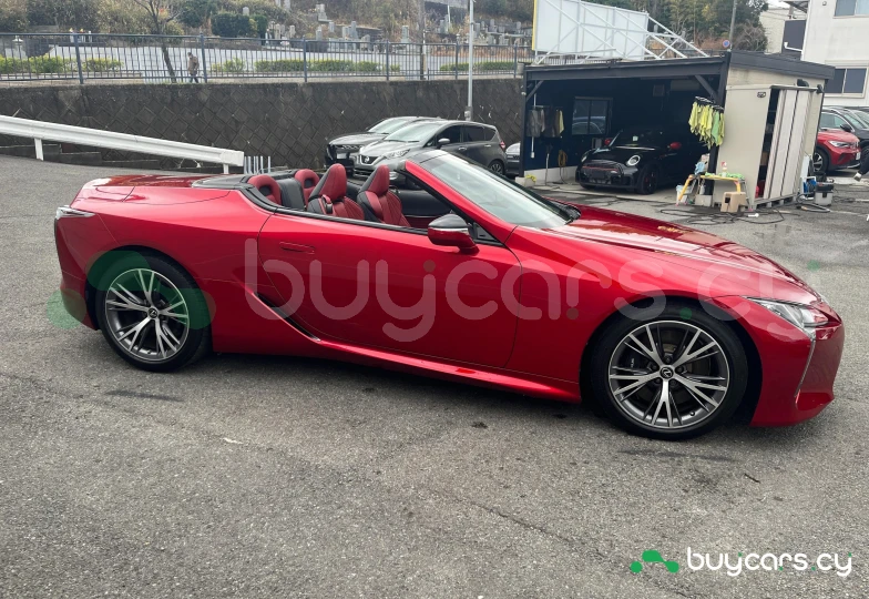 Lexus LC Красный