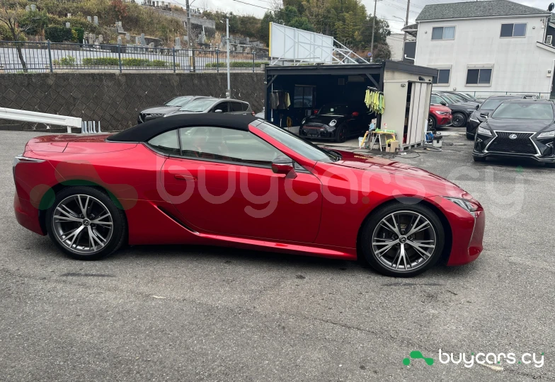 Lexus LC Красный