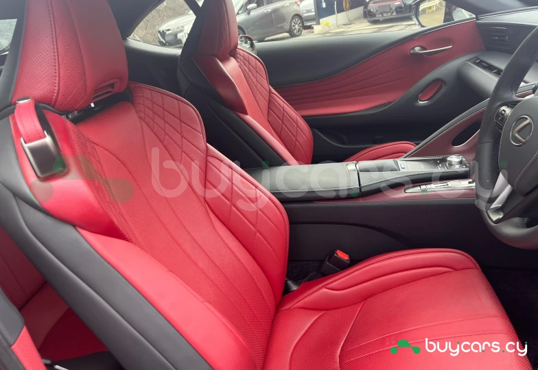 Lexus LC Красный