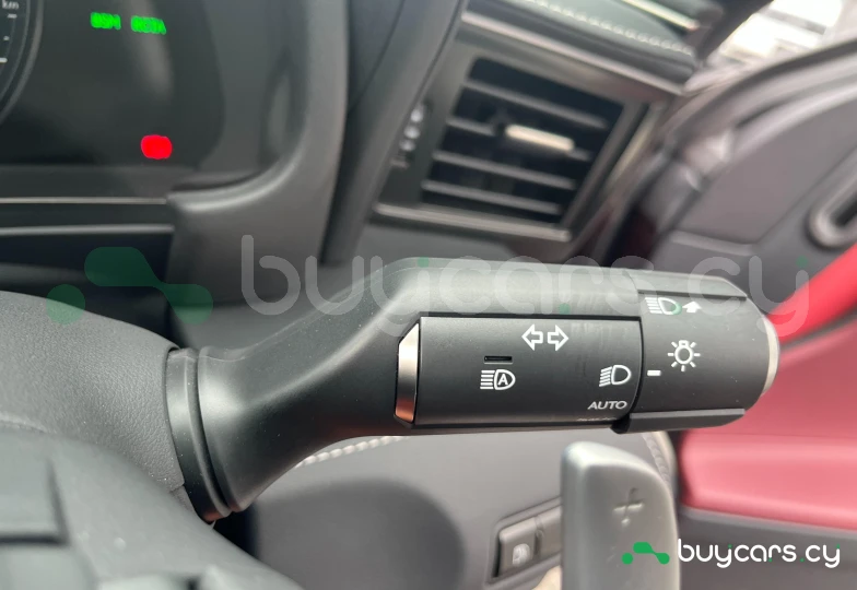 Lexus LC Красный