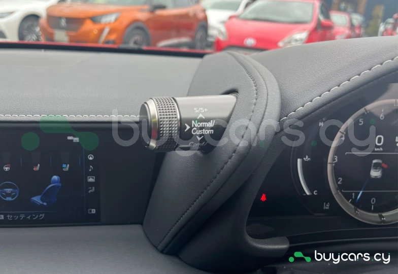 Lexus LC Красный