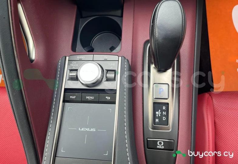 Lexus LC Красный