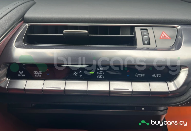 Lexus LC Красный