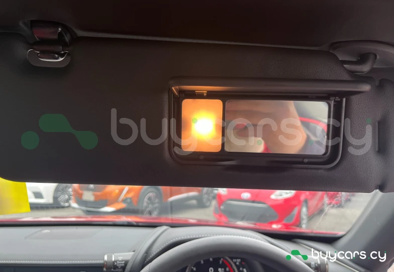 Lexus LC Красный