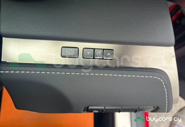 Lexus LC Красный