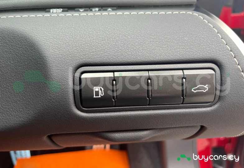 Lexus LC Красный