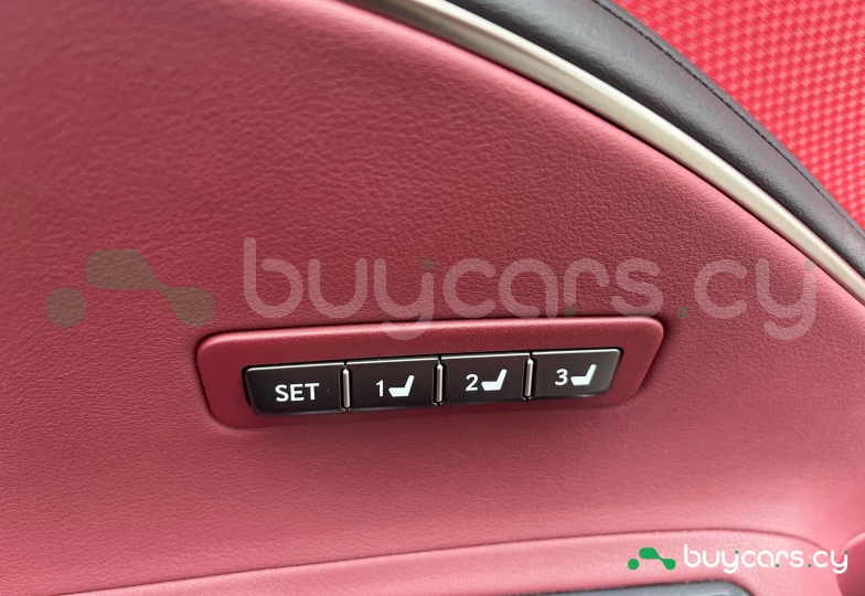 Lexus LC Красный