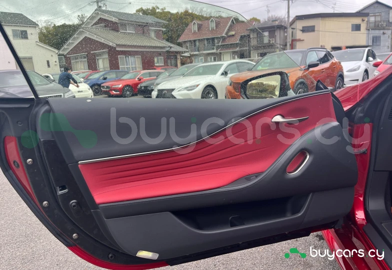 Lexus LC Красный