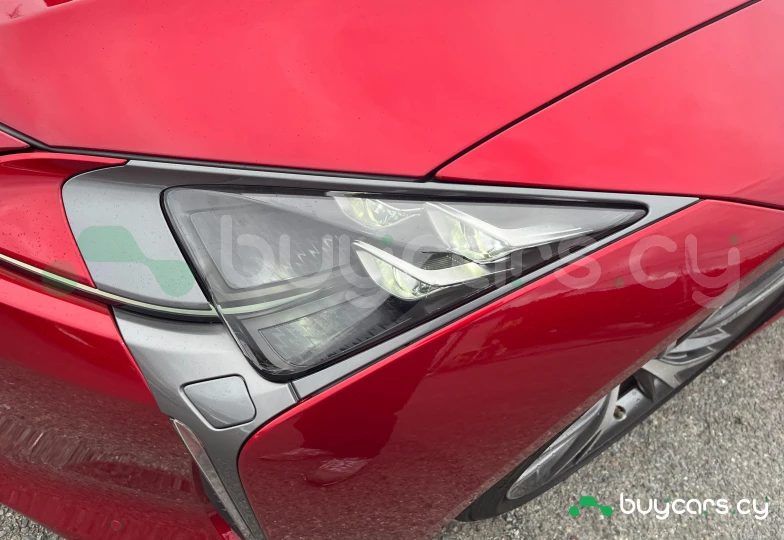 Lexus LC Красный