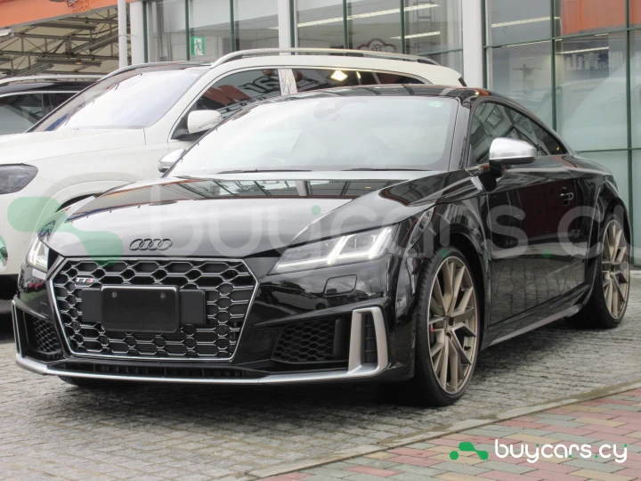 Audi TTS Черный