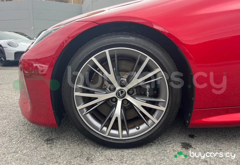 Lexus LC Красный