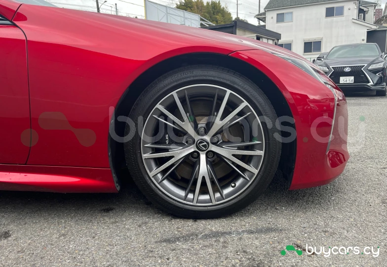Lexus LC Красный