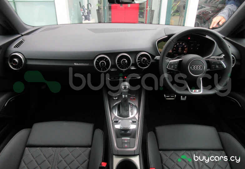 Audi TTS Черный