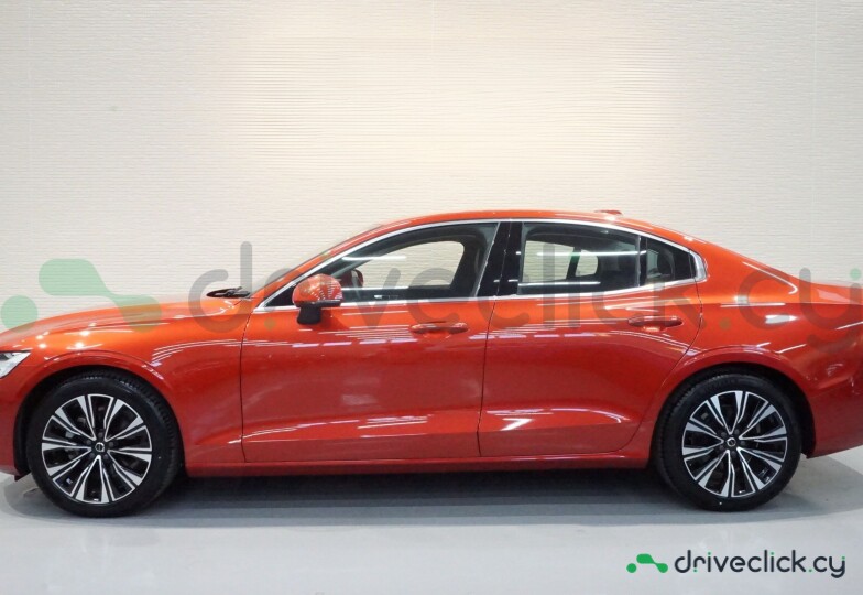 Volvo S60 Красный