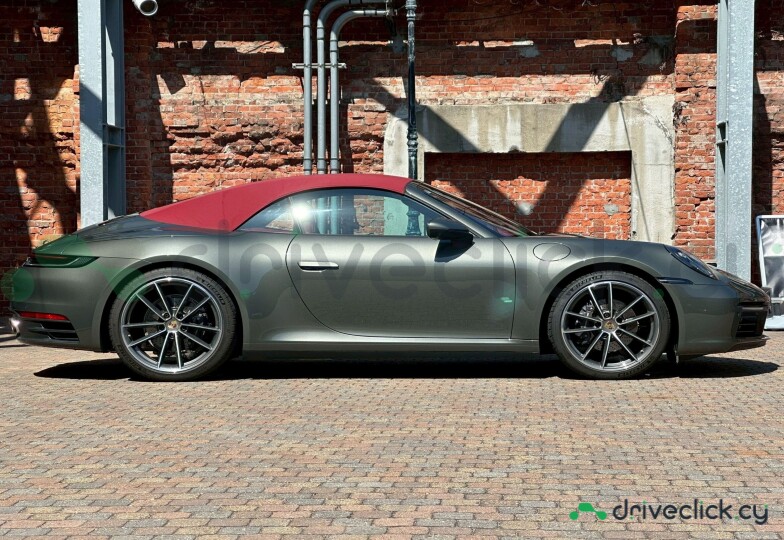 Porsche 911 Grey