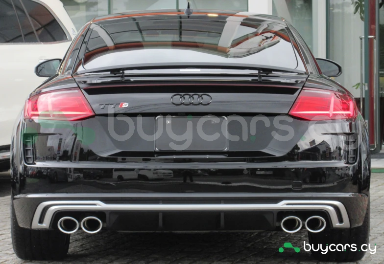 Audi TTS Черный