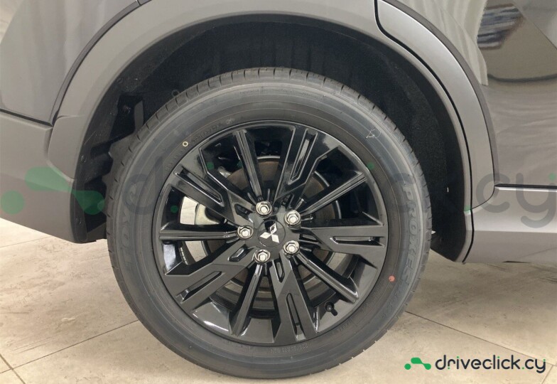 Mitsubishi Eclipse Cross Черный