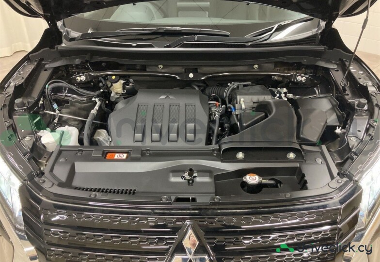 Mitsubishi Eclipse Cross Черный