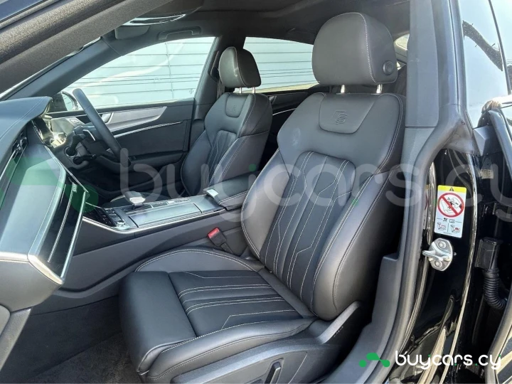 Audi A7 Черный