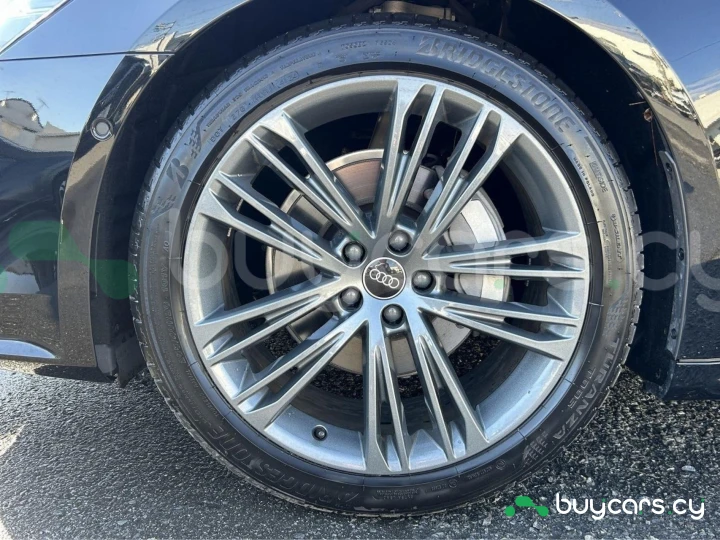 Audi A7 Черный